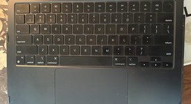 Good
													MacBook Air 2022 - 13" - Apple M2, Midnight, 256 GB, 8 GB, photo 5 of 16