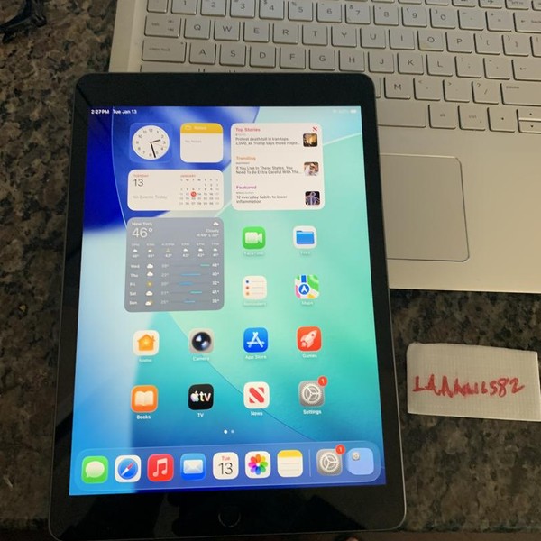 Apple iPad 9th Gen - Wi-Fi, 256 GB, Gray, A2602