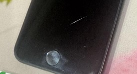 Fair
													Apple iPhone SE 2nd Gen 2020 - Unlocked, Black, 64 GB, A2275, photo 3 of 9