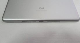 Mint
													Apple iPad 9th Gen - Wi-Fi, Silver, 64 GB, A2602, photo 3 of 7
