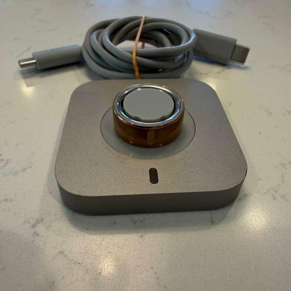 Oura Ring Gen 4 - Rose Gold, Size 4