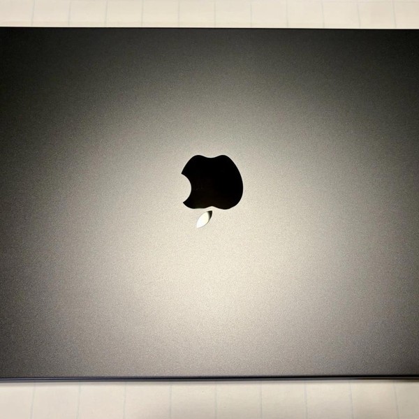 MacBook Pro Late 2023 (M3) - 14 inch - 2 TB, Black, 64 GB, Apple M3 Max 16-core, 40-core GPU