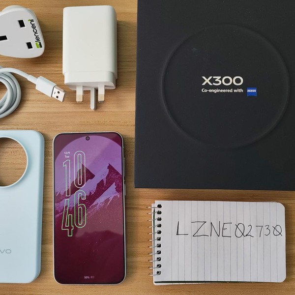 Vivo X300 - Unlocked Non-US, 512 GB, Blue, 16 GB