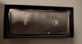 Mint
													Motorola Razr (2025) - Unlocked, Green, 256 GB, 8 GB, photo 4 of 19