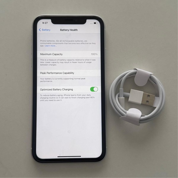 Apple iPhone Xr - Unlocked, 64 GB, White, A1984