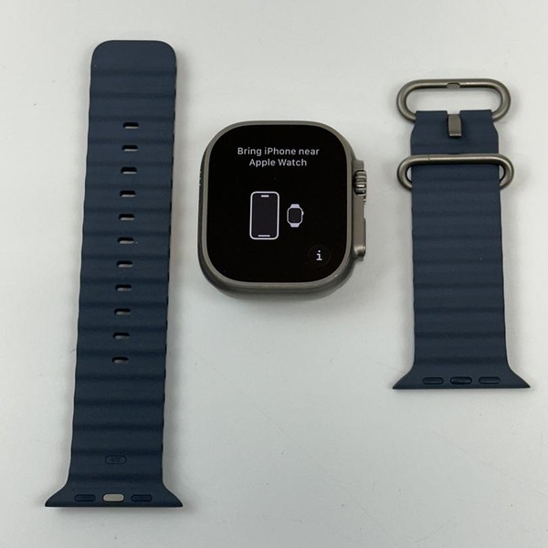 Apple Watch Ultra 49mm - Unlocked, Titanium, A2622