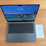Good MacBook Pro 2026 - 14 inch (M5) - 1 TB, Space Black, 32 GB, Apple M5, Standard Display
