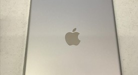 Mint
													Apple iPad 5th Gen - Unlocked, Silver, 32 GB, A1823, photo 2 of 7