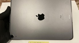 Good
													Apple iPad Air 4th Gen - Unlocked, Gray, 64 GB, A2324, photo 5 of 10