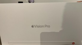 Mint
													Apple Vision Pro - 256 GB, photo 3 of 8