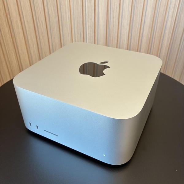 Mac Studio 2022 - 512 GB, 32 GB, Apple M1 Max, 24 Core GPU