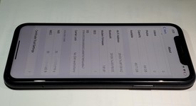 Mint
													Apple iPhone Xr - Unlocked, Black, 64 GB, A1984, photo 3 of 13