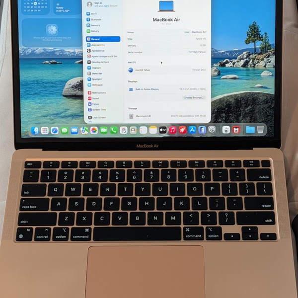 MacBook Air 2020 - 13 inch - 256 GB, Gold, 8 GB, Apple M1