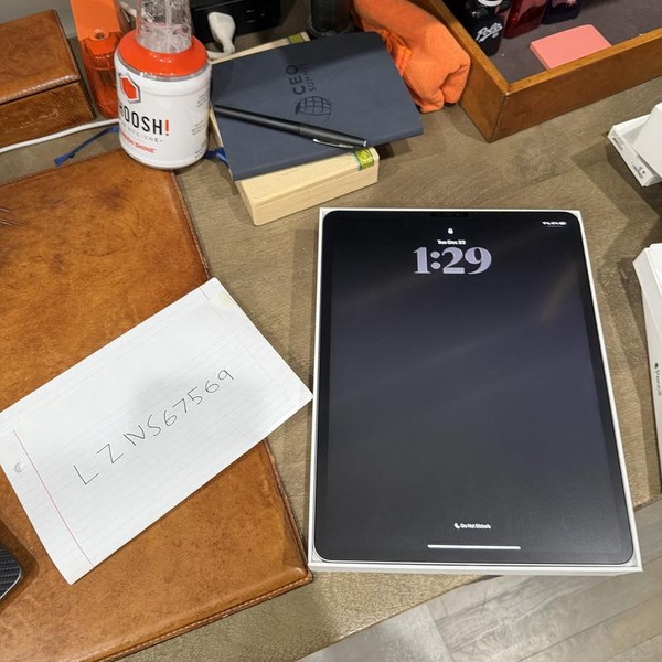 Apple iPad Pro 12.9 inch 6th Gen 2022 - Wi-Fi, 256 GB, Gray