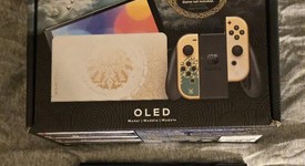 Good
													Nintendo Switch - OLED - White, 64 GB, The Legend of Zelda: Tears of the Kingdom Edition, photo 2 of 17