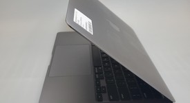 Fair
													MacBook Pro 2020 - 13" - Apple M1, Gray, 256 GB, 8 GB, photo 2 of 4
