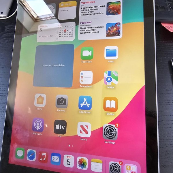 Apple iPad (6th Gen) - Unlocked, 32 GB, Silver, A1954