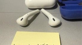 Used
													Apple AirPods 2nd Gen - Lightning Case, photo 3 of 12