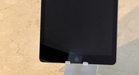 Good
													Apple iPad 6th Gen - Wi-Fi, Silver, 128 GB, A1893, photo 1 of 10