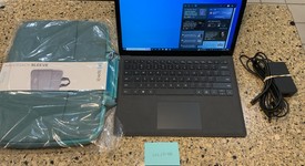 Good
													Microsoft Surface Laptop 2 - I7, Black, 512 GB, 16 GB, photo 1 of 7