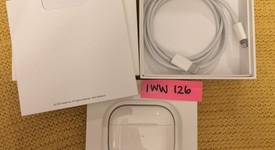 Used
													Apple AirPods 3rd Gen - MagSafe Case, photo 4 of 5