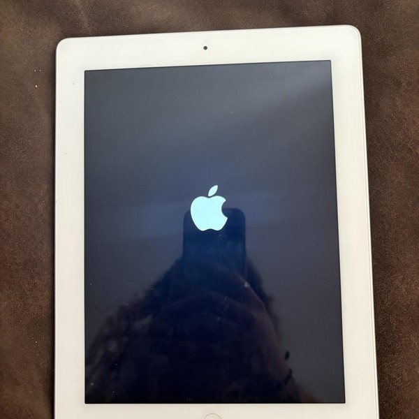 Apple iPad 4 - Wi-Fi, 32 GB, White, A1458