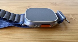 Good
													Apple Watch Ultra 2 49mm - Unlocked, Natural, A2986, photo 4 of 6