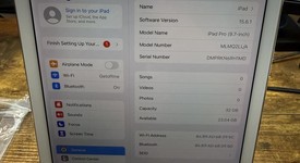 Fair
													Apple iPad Pro 9.7" - Wi-Fi, Gold, 32 GB, A1673, photo 3 of 5