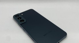 Good
													Samsung Galaxy S22 - Unlocked, Green, 256 GB, 8 GB, SM-S901U1, photo 2 of 5