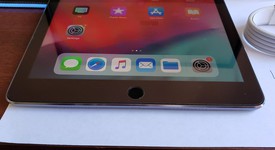 Good
													Apple iPad Pro 9.7" - Wi-Fi, Gray, 32 GB, A1673, photo 3 of 7