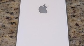 Mint
													Apple iPhone Xr - Unlocked, White, 64 GB, A1984, photo 3 of 8