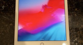 Good
													Apple iPad Pro 10.5" - Wi-Fi, Rose Gold, 64 GB, photo 2 of 5