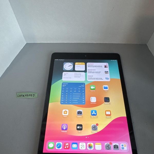 Apple iPad (7th Gen) - Wi-Fi, 32 GB, Gray, A2197