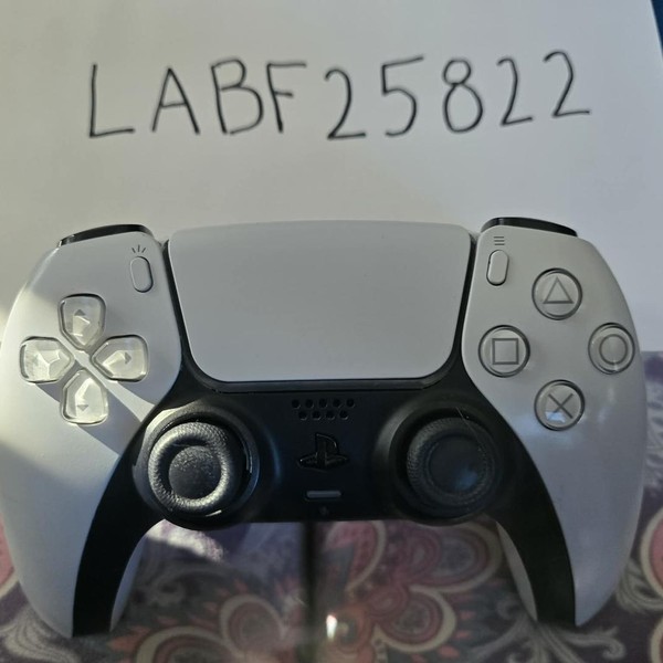 DualSense Wireless Controller - White