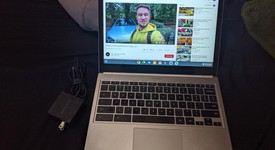 Good
													Chromebook Pixel 2nd Gen - I7, Silver, 64 GB, 16 GB, LS 2015, photo 4 of 9