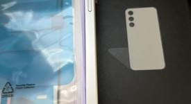 Mint
													Samsung Galaxy S24 FE - Unlocked, Gray, 128 GB, SM-S721U1, photo 4 of 9