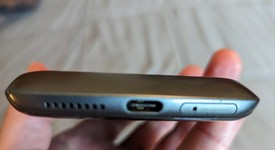 Good
													Motorola Razr 2 5G - AT&T, Graphite, 256 GB, 8 GB, photo 5 of 16