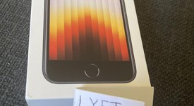 New
													Apple iPhone SE 3rd Gen 2022 - Straight Talk, Midnight, 64 GB, A2595, photo 1 of 1