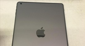 Mint
													Apple iPad Air - Wi-Fi, Gray, 16 GB, photo 3 of 7
