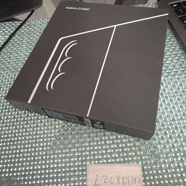 Samsung Galaxy Z Fold7 - Unlocked, 512 GB, Jetblack, 12 GB, SM-F966U1