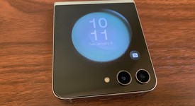 Good
													Samsung Galaxy Z Flip5 - Unlocked, Mint, 256 GB, 8 GB, SM-F731U1, photo 6 of 6