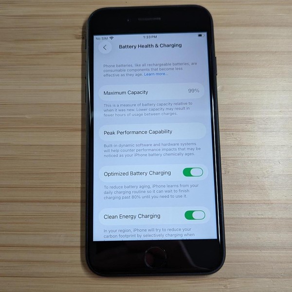 Apple iPhone SE 3rd Gen 2022 - Unlocked, 64 GB, Midnight, A2595