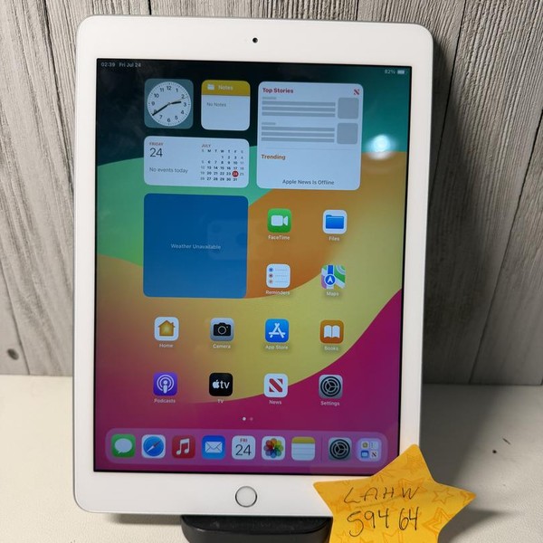 Apple iPad (6th Gen) - Wi-Fi, 32 GB, Silver, A1893