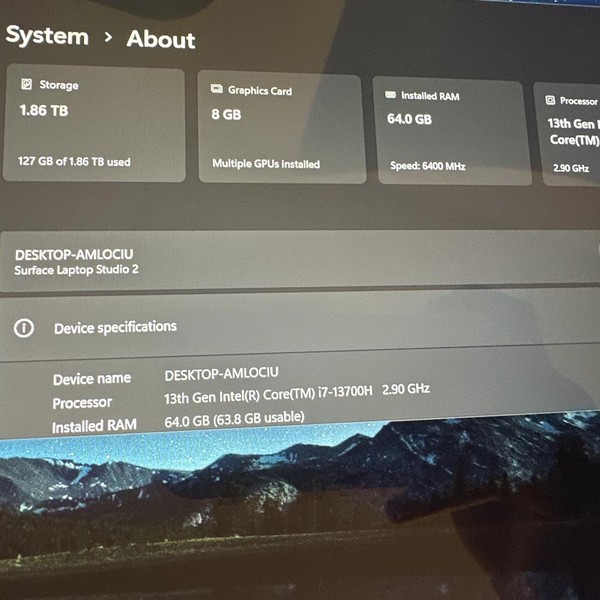 Microsoft Surface Laptop Studio 2 - 2 TB, Platinum, 64 GB, Intel Core i7