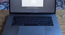 Fair
													MacBook Pro 2017 (With Touch Bar) - 15" - I7, Gray, 512 GB, 16 GB, photo 1 of 13