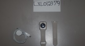Mint
													Apple Watch SE 2nd Gen 40mm - Unlocked, Silver, A2726 - Cellular, Aluminum, photo 6 of 6