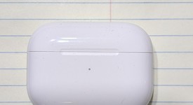 Used
													Apple AirPods Pro 2nd Gen - Lightning, photo 3 of 6