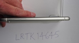 Mint
													Apple iPhone Xr - Unlocked, White, 128 GB, A1984, photo 4 of 7