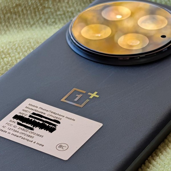 OnePlus 13 - Unlocked, 256 GB, Black Eclipse, 12 GB