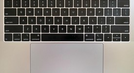 Mint
													MacBook Pro 2018 (With Touch Bar) - 15" - I7, Gray, 512 GB, 16 GB, photo 2 of 11